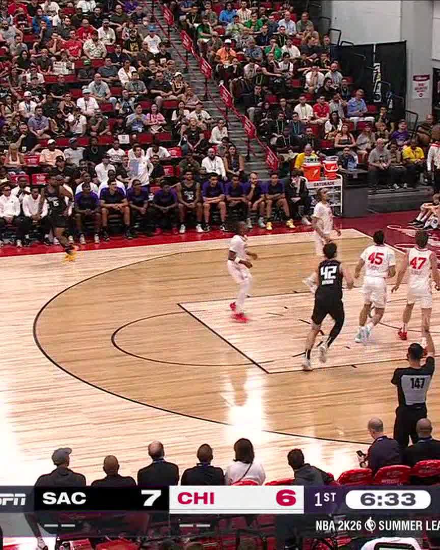 Buckets in bunches for Devin Carter and Nique Clifford today: 👑 Carter: 30 PTS | 8 REB | 5-7 3PM | 3 STL 👑 Clifford: 19 PTS | 12 REB | 5 AST | 3-4 3PM What a scoring duo for the Sacramento Kings 🔥