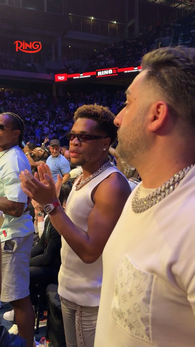 The fighters at ringside loved the final round of Shakur Stevenson vs William Zepeda 🙌 Ring III is LIVE 🥊 📺 Buy the DAZN PPV now: