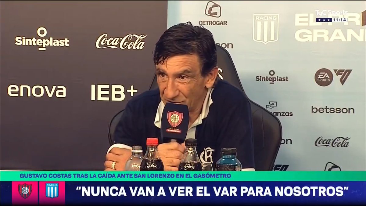 "LO DEL PENAL FUE UNA VERGÜENZA... NUNCA VAN A VER EL #VAR PARA NOSOTROS" 👉 Esto decía Gustavo Costas sobre el penal de Romaña a Zaracho no sancionado por Facundo Tello. 🤔 ¿Qué pasa Federico Beligoy con los arbitrajes contra #Racing?