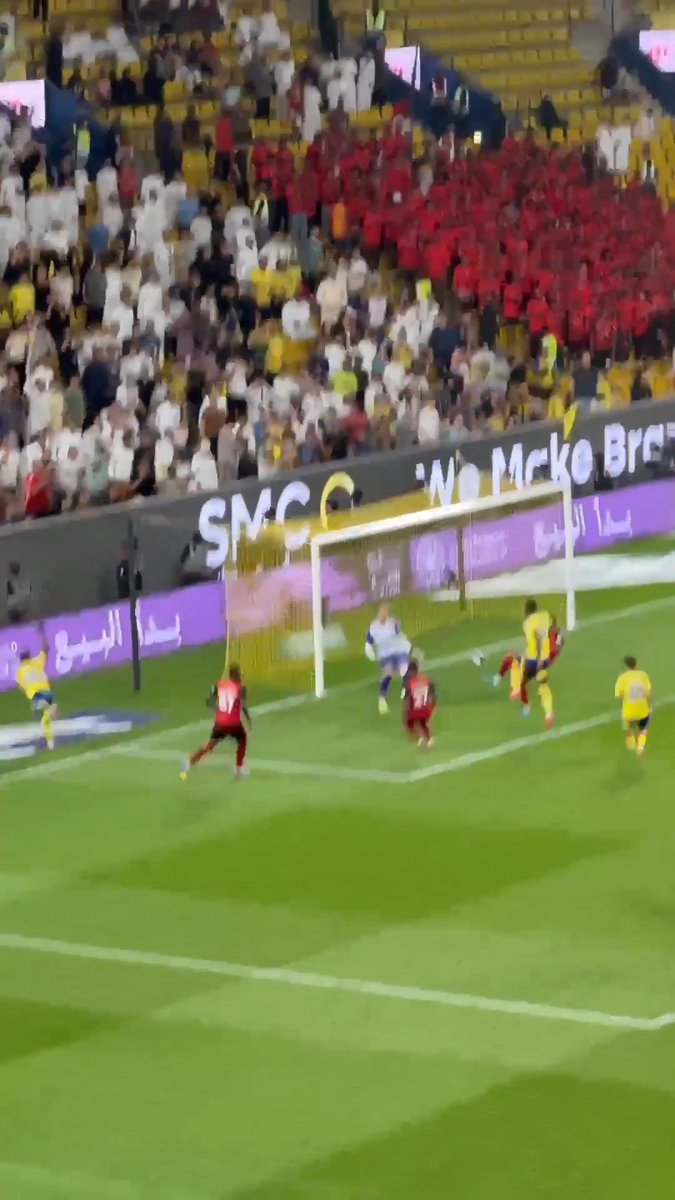 Arguably Cristiano’s best goal of the 2024/25 season.