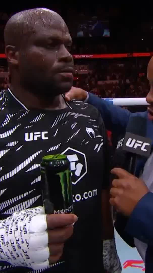 There's only one Derrick Lewis 😂 #UFCNashville