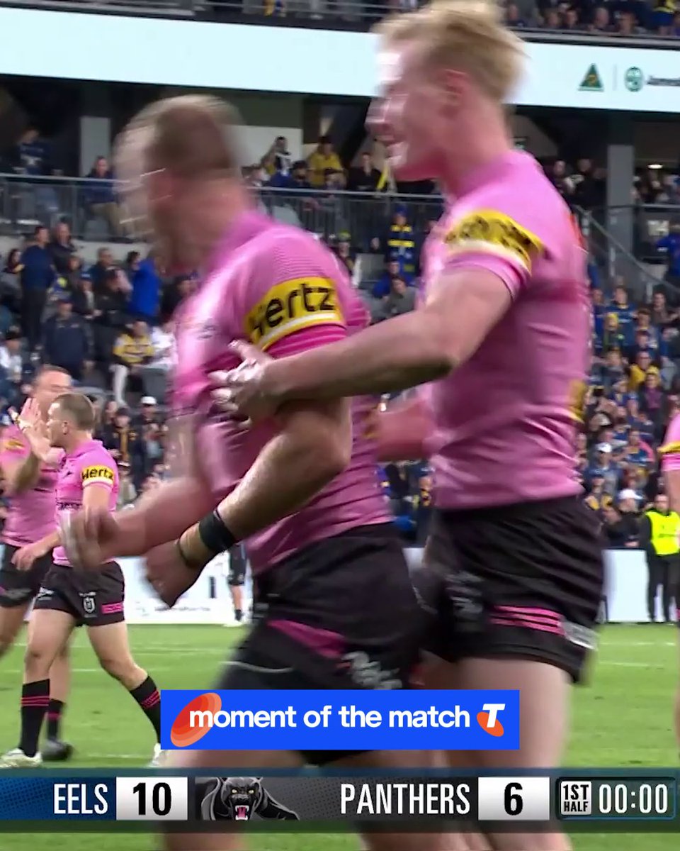 GARNER RIGHT ON HALF TIME 🤯 Telstra Moment of the Match