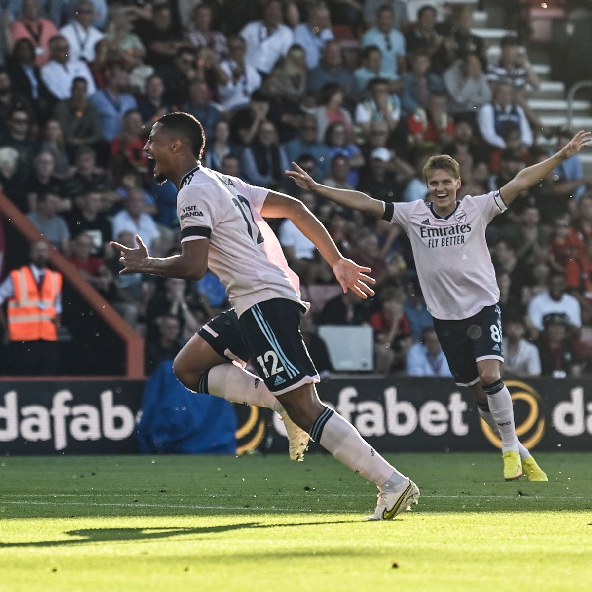 MW20: Bournemouth (A) Saliba opens his Arsenal account with a screamer ☄️