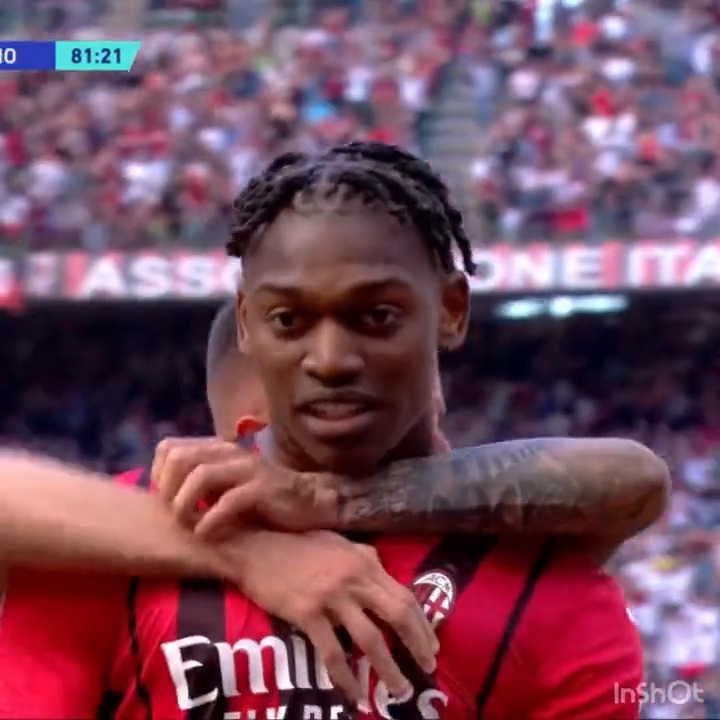 Quanto li fece impazzire 3 anni fa Pietro Terracciano con quel rilancio sbagliato Benvenuto al Milan vecchio cuore โค๏ธ๐ค