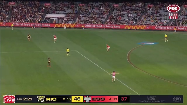 "That's mind-numbing." Why the injury-hit Bombers' final minutes against Richmond exposed their approach. #9FootyFurnace | Watch on Nine & 9Now 🖥️