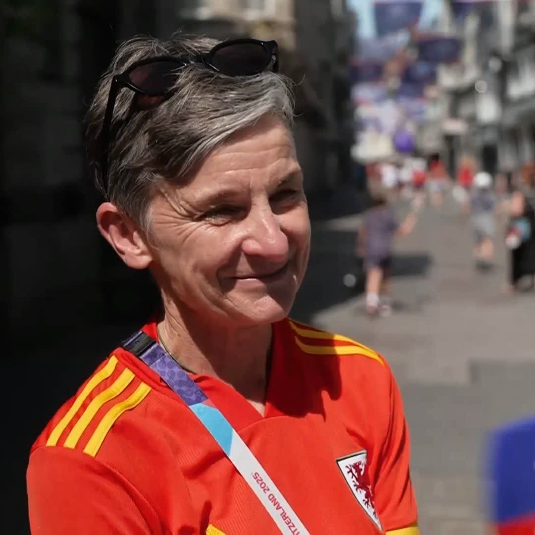 "It's massive - all the pressure is on them tonight" 👀 Laura McAllister on Wales' final group stage game against England at Euro 2025 💬