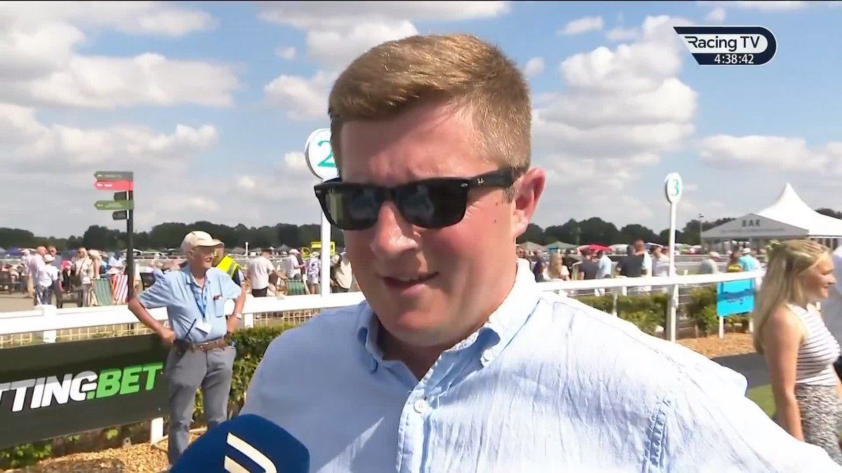 🗣️"He's good enough to have a shot at one of those better races in the autumn." Harry Derham suggests One Horse Town might be more than just a decent summer juvenile hurdler 👇
