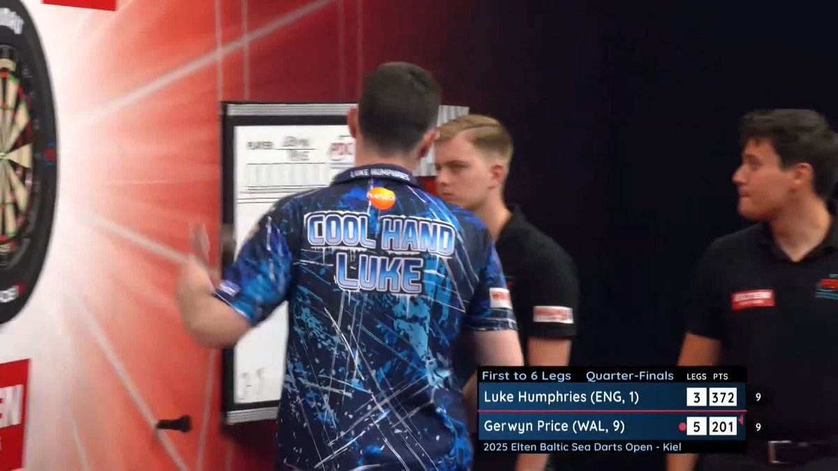 PRICE HAMMERS HUMPHRIES! Gerwyn Price proves way too strong for Luke Humphries tonight, as the Welshman becomes the first man through to the semi-finals! 📺 #ET9 | QF