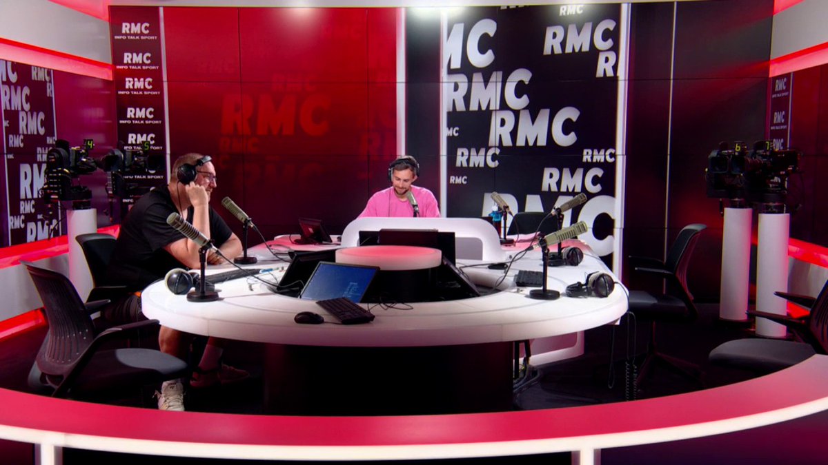 Pour Gaël Clichy, c’est Ousmane Dembélé qui devrait remporter le Ballon d’Or. 🌕🇫🇷 « Pour moi Ousmane sait tout faire, il est complet, la saison qu’il a réalisé est impressionnante, c’est également un exemple. » 🎥 (RMC Sport)