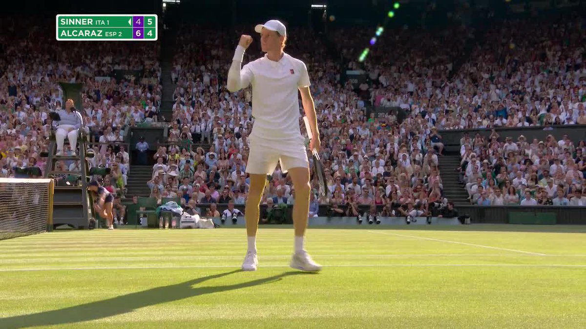 ¡POR FAVOR, ESE REVÉS CRUZADO DE SINNER! 🔥👏 📺 Mirá la final de #Wimbledon en #DisneyPlus.