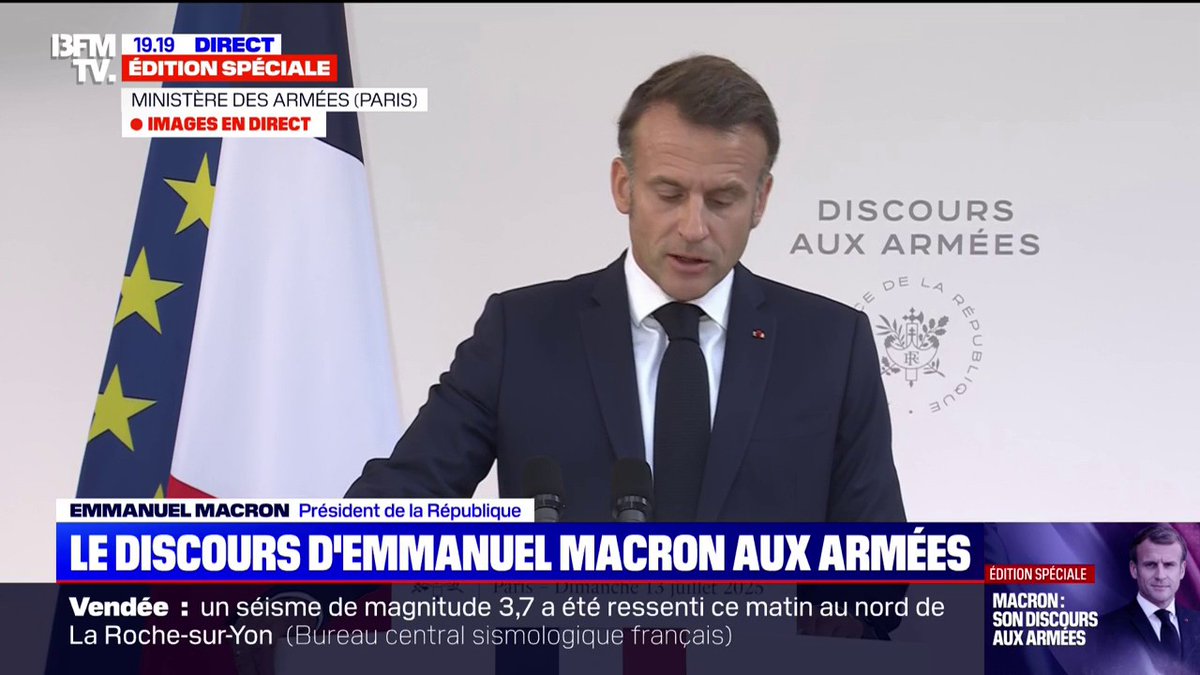 Le mec se pointe 20 minutes à la bourre pour nous dire qu’on va devoir se saigner pour lui acheter des canons et mourir à la guerre pour qu’il continue à exister politiquement Paye ton manque de respect… #Macron19h