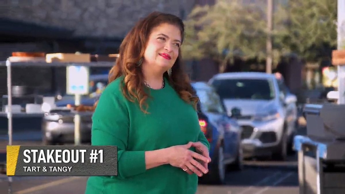 #SupermarketStakeout returns with @Guarnaschelli 🔥🔥🔥 Don't miss an all-new episode, Tuesday @ 9|8c! 🛒