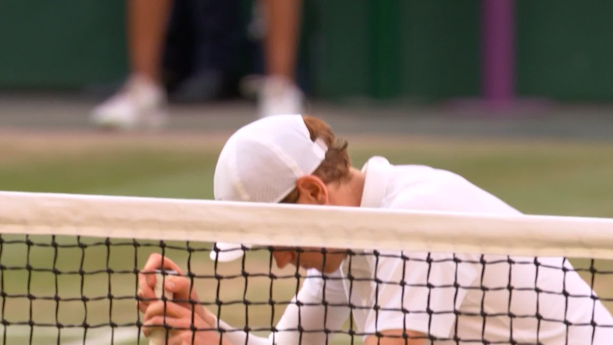 Just look at what it means to Jannik Sinner 💚 #Wimbledon