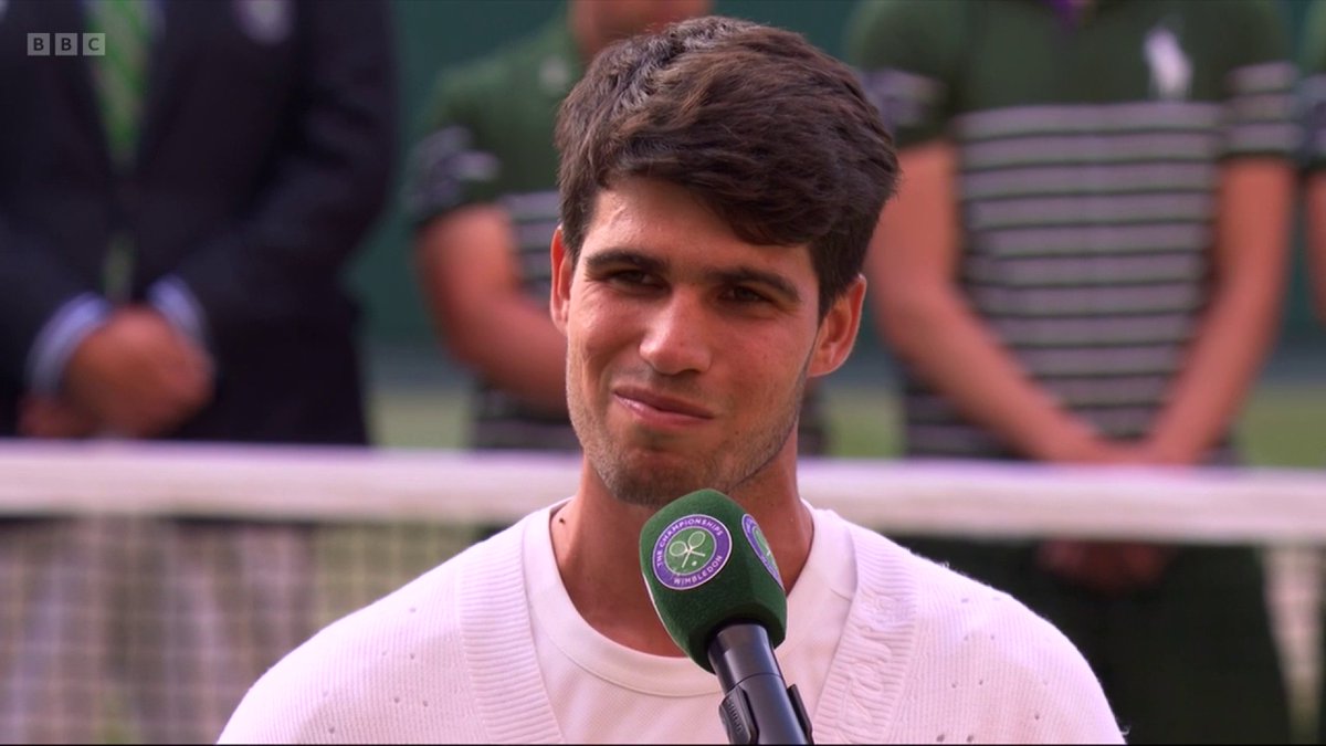 "It wouldn't be possible without you." Carlos Alcaraz pays tribute to his family and team after his Wimbledon defeat ❤ #Wimbledon