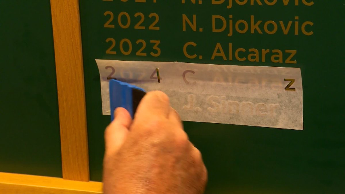 ✍️ 2025 J. Sinner A new name is etched into #Wimbledon history ✨