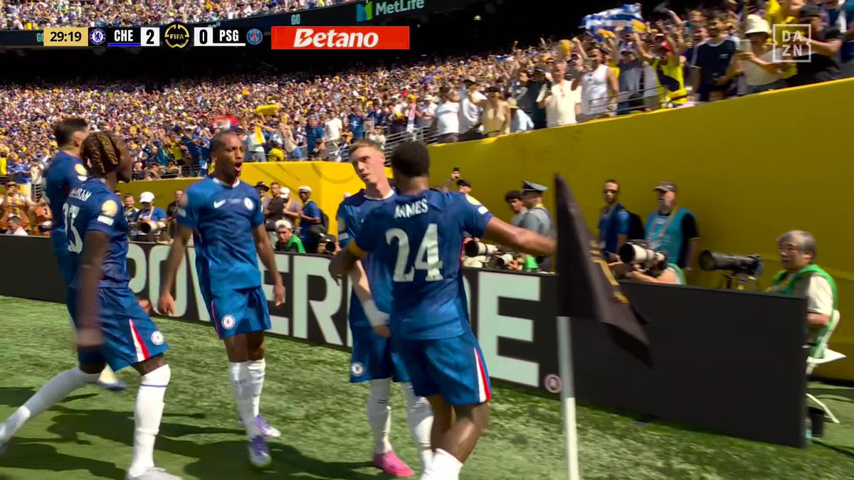 PALMER ESTร COMPLETAMENTE LOCO ๐ฅถ๐ง๐ฅถ๐ง๐ฅถ๐ง ยกQuรฉ manera de desafiar! ยกQuรฉ manera de plantarle cara al PSG! ยกESTO ES INCREรBLE! @FIFACWC | La final, gratis en