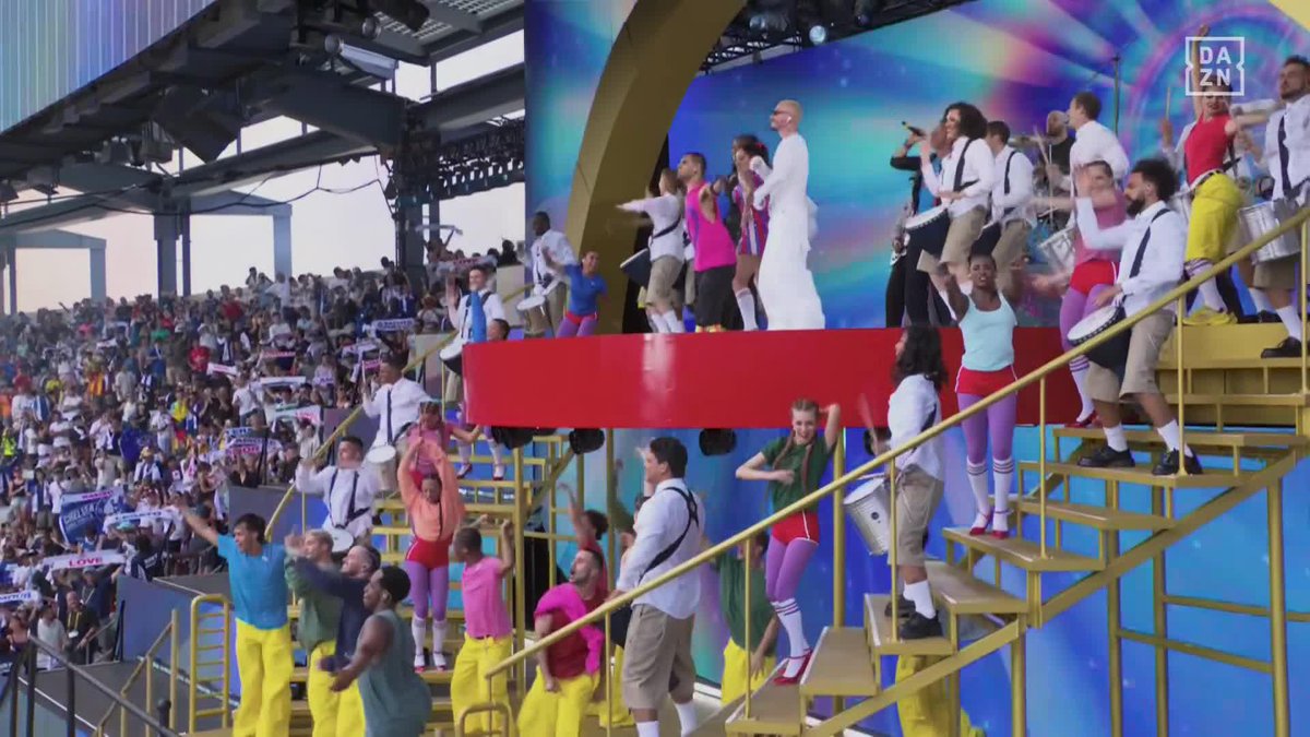 "Coldplay": Porque protagonizó el show del entretiempo en la final de la #FIFACWC junto a J Balvin, Doja Cat y Tems
