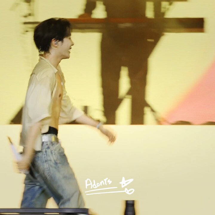 250713 BUTTER 🧈 #제이홉 #정호석 #JHOPE #ジェイホープ #HOBIPALOOZA2025 #jhopeAtLollapaloozaBerlin 방탄소년단