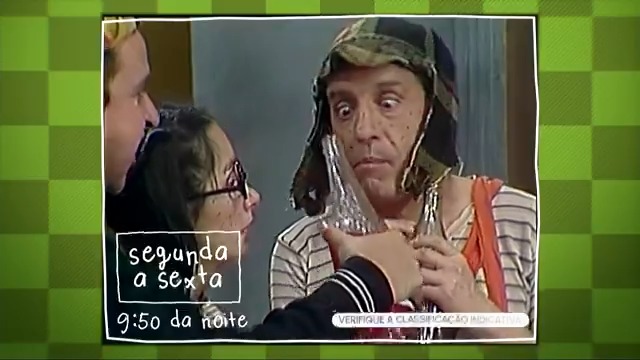 O SBT oficializou o que, na prática, estava ocorrendo desde quarta: a exibição de Chaves às 21h50, ao invés das 21h40, como havia começado na segunda passada. Chamada exibida hoje na emissora (via Diário)