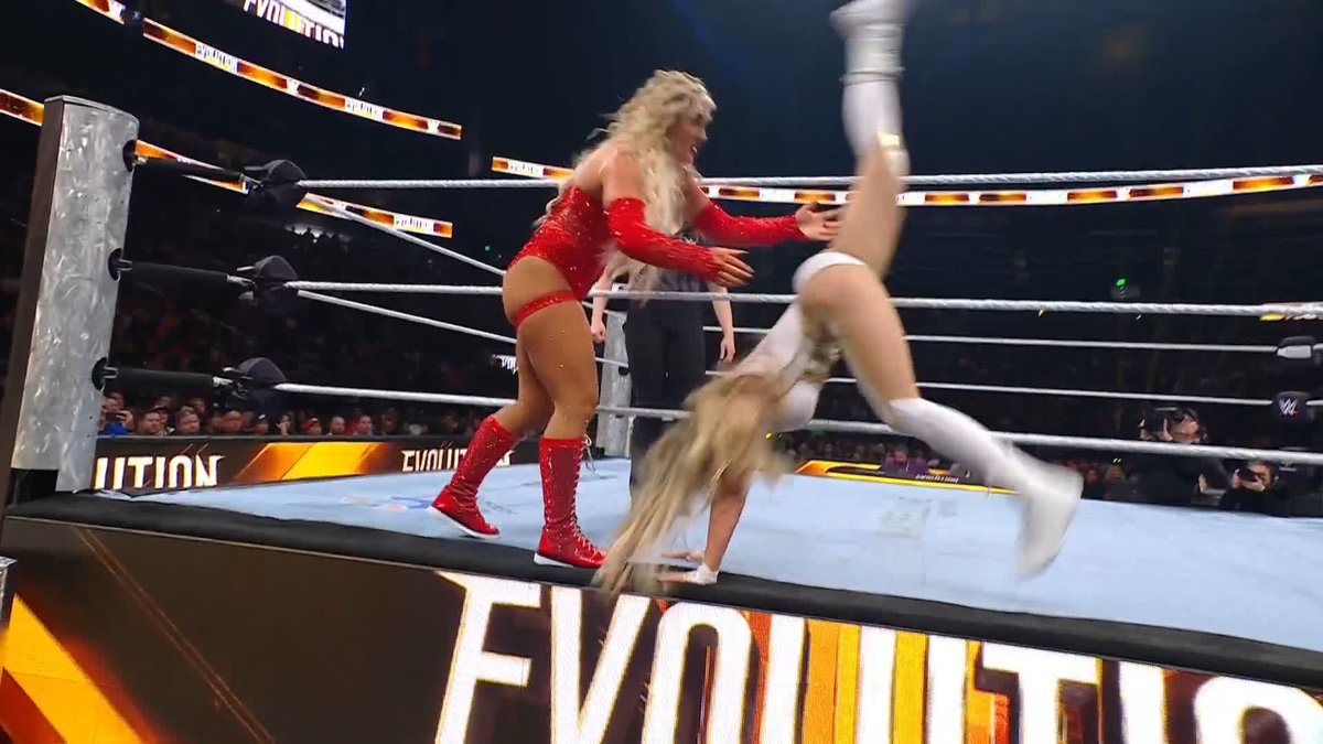 GO OFF, Trish Stratus! Back like she never left 👏👏👏