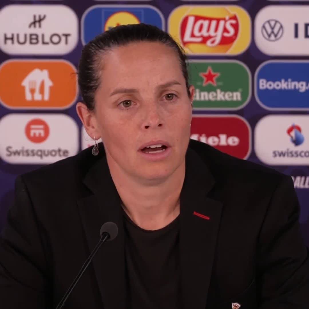 "Take a breath, it's not the time to look at future plans" Wales boss Rhian Wilkinson says it's not the time to discuss players retiring from international football after they were knocked out of the Euros🏴