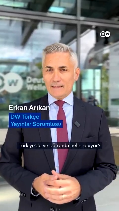 DW Türkçe'nin içeriklerine ulaşmak artık daha kolay! DW Türkçe Direktörü Erkan Arıkan, "Haftaya Bakış" adını verdiği bültenle, haftanın öne çıkan yazılı ve görsel haberlerini DW Türkçe okurlarına bir adım daha yaklaştırıyor Abone olmak için: