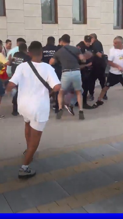 Espagne: la ville de Torre Pacheco en proie à de violentes émeutes anti-immigrés