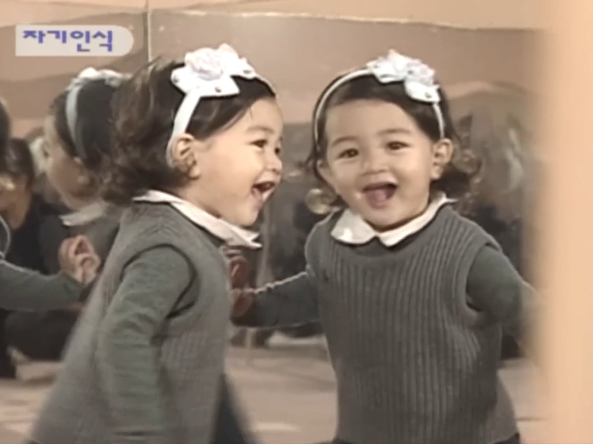 HERE'S BABY JIHYO TO CELEBRATE HER 20TH ANNIVERSARY TODAY SINCE JOINING JYPE 🥺