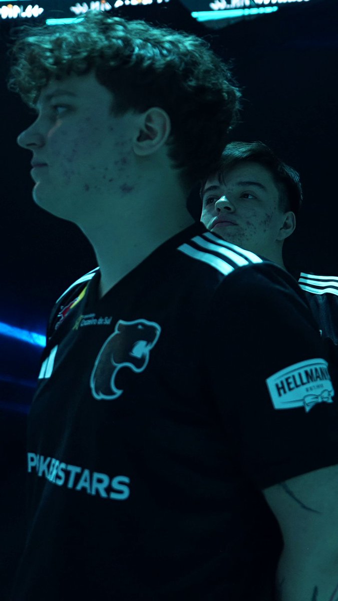 De volta ao lugar onde a gente mais fala na bala do que na palavra. Diretamente de Belgrado, na Sérvia, vem aí a nossa estreia no FISSURE_ENG Playground 1! 🇷🇸 🇧🇷#FURIACS vs 🇵🇹SAW ⚔️ MD3 em LAN ⏰ 9h da manhã (previsão) Terçou aí? Então já sabe: é #DIADEFURIA.