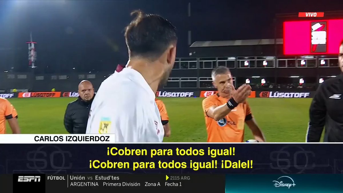 "COBREN PARA TODOS IGUAL". El enojo de Cali Izquierdoz con el árbitro Hernán Mastrángelo tras la derrota de Lanús ante Riestra. 📺 #SportsCenter | #DisneyPlus