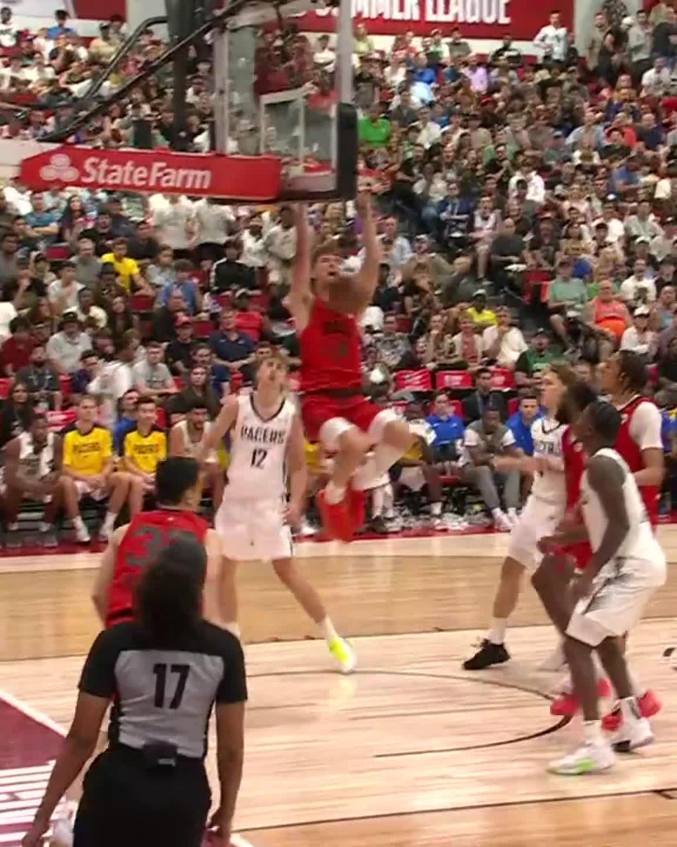 Yuki steal ➡️ Buzelis dunk 🔥🍿 #SCTop10