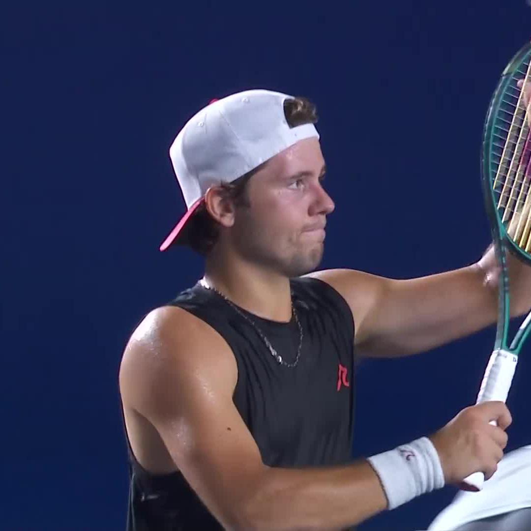 Kova comes through 👏 Aleks Kovacevic takes out Hady Habib 6-1 3-6 6-3 in Los Cabos for his first win since April! #LosCabosTennisOpen