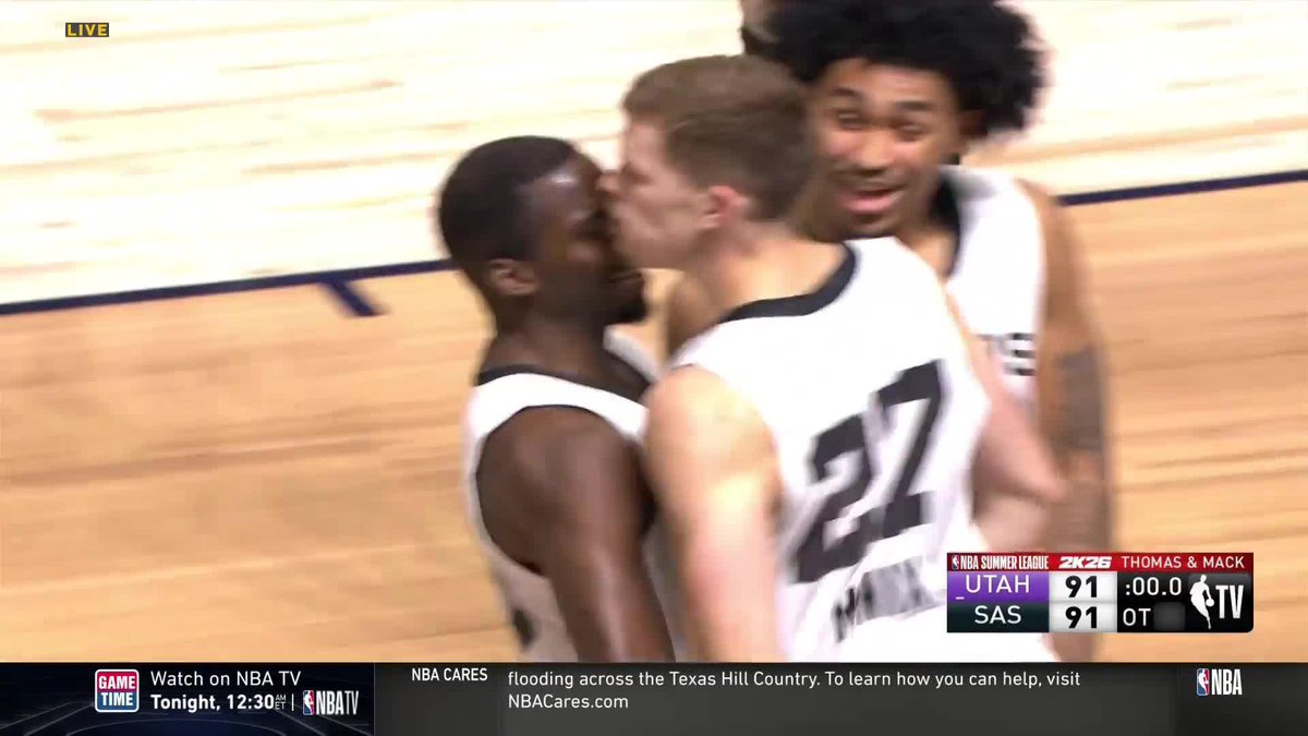 RILEY MINIX WINS IT FOR SAN ANTONIO 😱 WHAT. A. GAME.