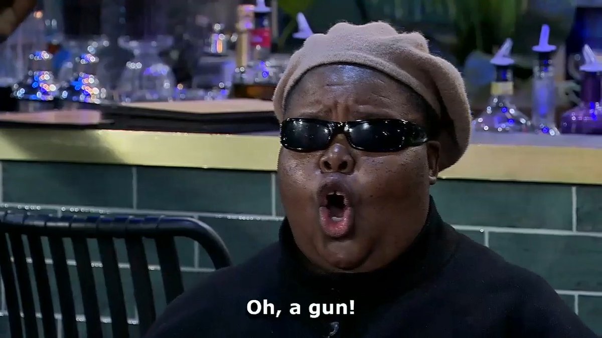 Umpuuuuuuu!! 😱 Caught in the act with her eyes wide open fa a bona sethunya? 🤣Mthunzi's masterplan just hit a brick wall! 👀 #etvScandal