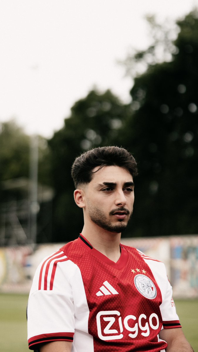'Exciting to be part of Ajax!' ⚪️🔴⚪️ - Raúl Moro -