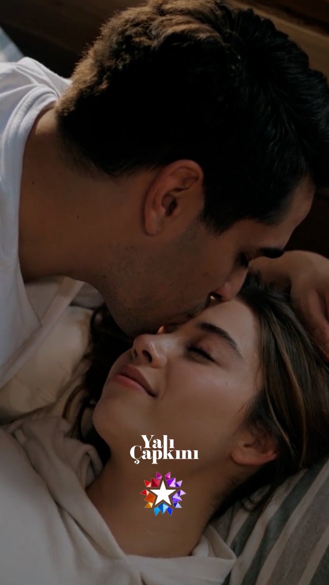 "Prensesimi kimse uyandırmasın dedim." 🥰 #SeyFer #YalıÇapkını'nın yayınlanmış tüm bölümlerini izleyebilirsiniz.