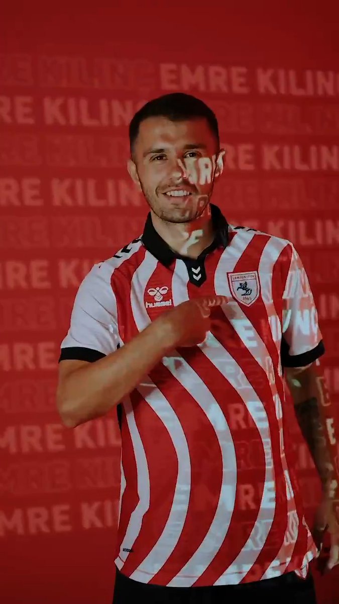 Sahada terinin son damlasına kadar mücadele eden Emre Kılınç ile sözleşmemizi 2028’e kadar uzattık. 🔴⚪ Birlikte nice başarılara Emre! 💪 #Samsunspor #EmreKılınç