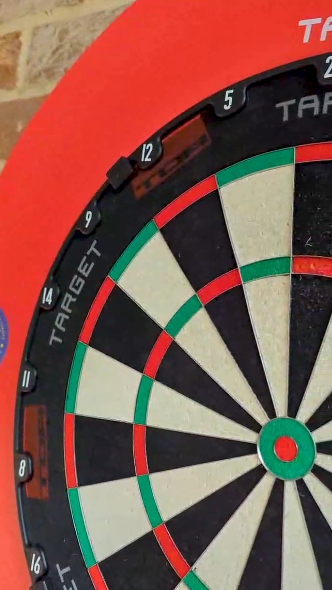 24 Hours straight throwing, 0 rotations, Tor still perfect. Nearly 30,000 darts were thrown at this treble 20 in 24 hours and the board still looks like this! If you weren't sure on Tor, this should be your deciding factor. #TeamTarget