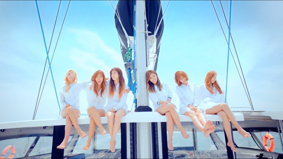 10 years ago today, Apink released their 2nd Album ‘Pink Memory’ with title track ‘Remember’
