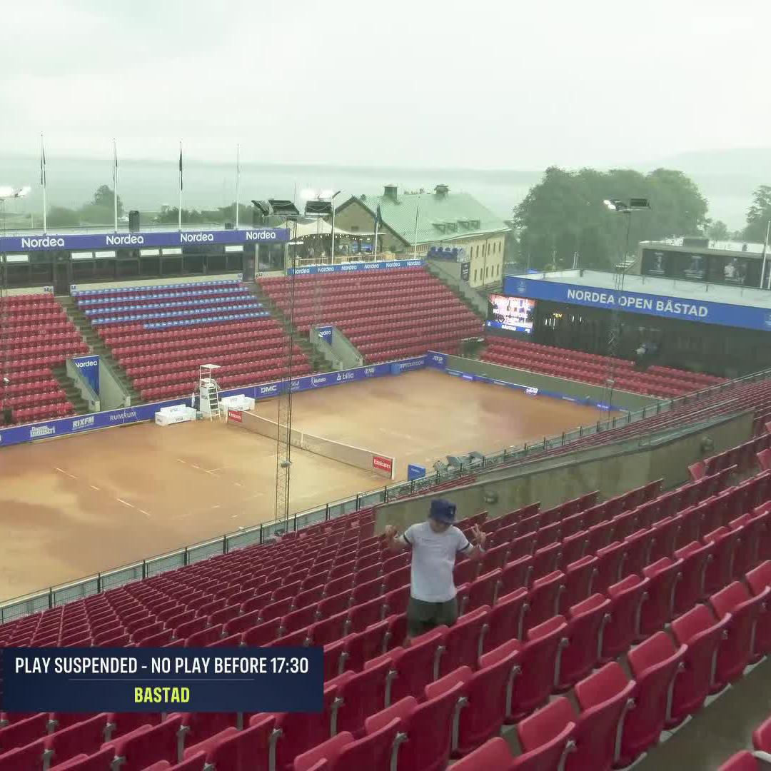 Dancing through the downpour!🕺😅 #NordeaOpen