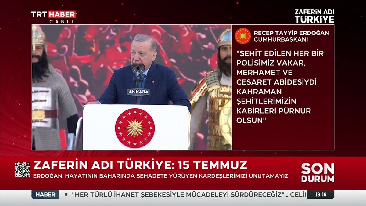 "Onlar Türkiye'nin Akıncı beyleriydi" Cumhurbaşkanı Erdoğan: Şehit edilen her bir polisimiz vakar, merhamet, cesaret abidesiydi. Şehitlerimizin kabirleri pürnur olsun. #15Temmuz #ZaferinAdıTürkiye