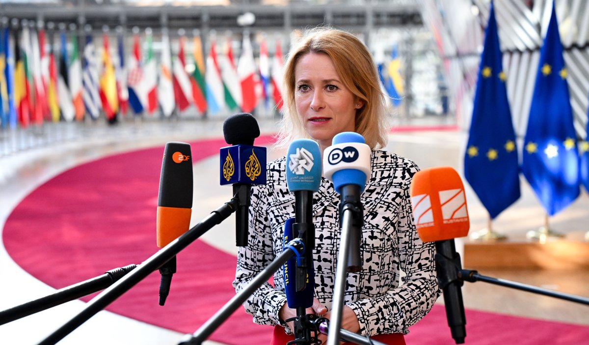 🇺🇸🇪🇺🇺🇦 EUROPEAN TAX SCAM: Europe will take taxpayer money and buy US weapons. Europe will give these weapons to Ukraine FOR FREE. They’re think everyone is an idiot.