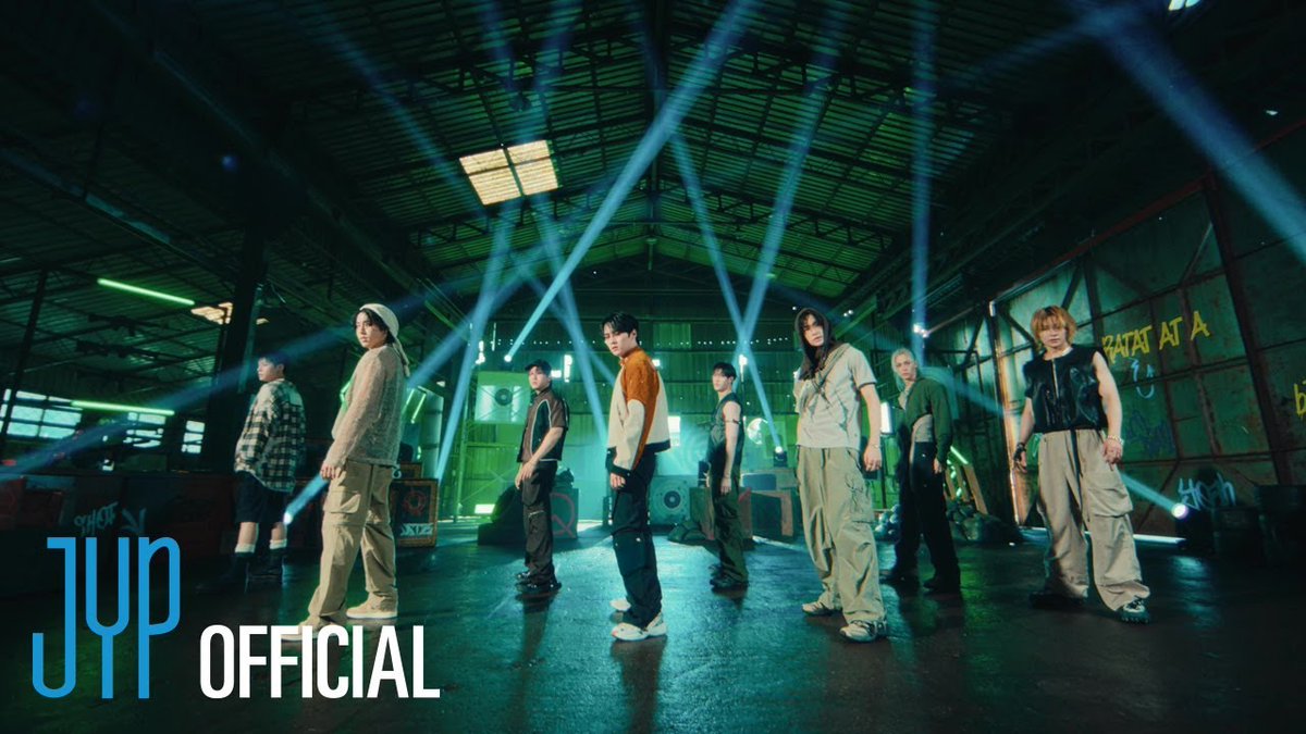 "Chk Chk Boom" by #StrayKids gained +539k daily streams on Spotify for the first time since April 16, 2025! It is currently on track to be the fastest song by 4th generation boygroup to surpass 300 million streams.