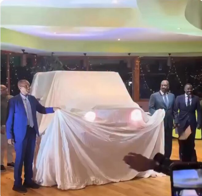 Kenya unveiled its new Kenyan made car. It's a special build for the rhino charge competition. 🇰🇪