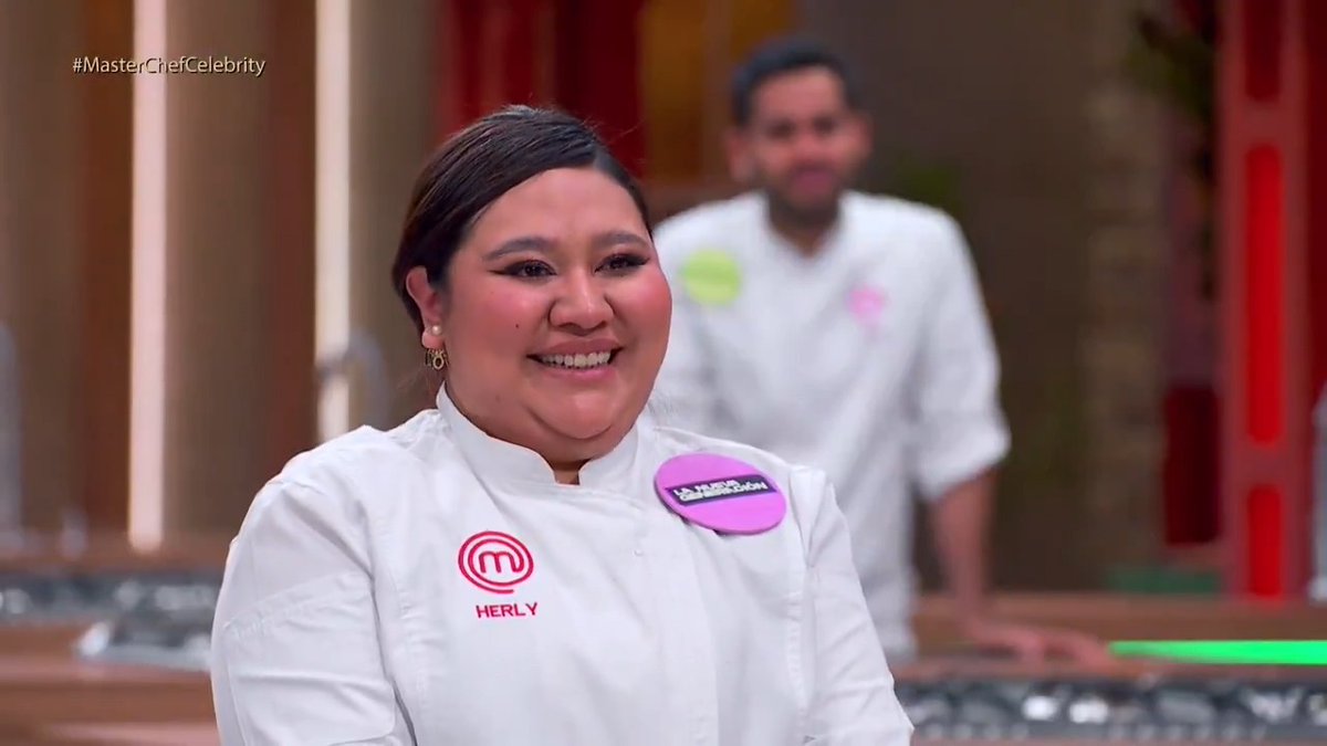 Herly dijo adiós con emoción, gratitud y una sonrisa que siempre recordaremos. Una participante que dejó huella en cada platillo… y en cada corazón ❤️ ¡Gracias por tanto, Herly!