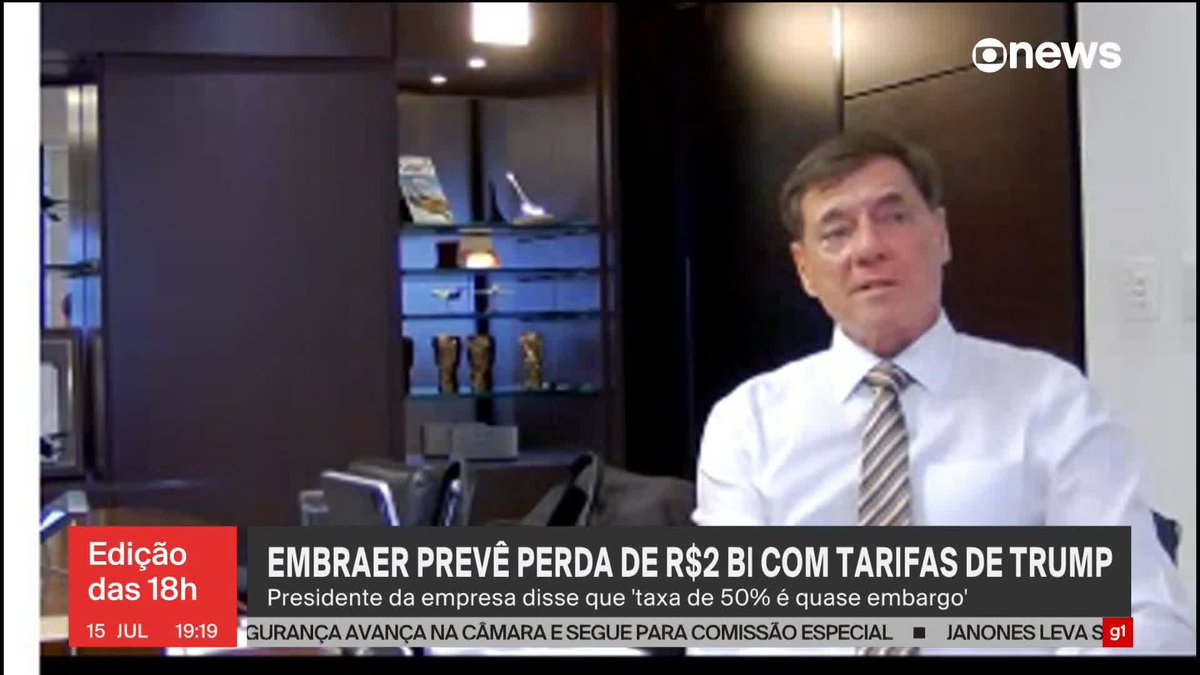 O presidente da Embraer, Francisco Gomes Neto, afirmou que a empresa de aviação prevê uma perda de R$ 2 bilhões neste ano por causa das tarifas impostas por Donald Trump. ➡ Assista ao #Edição18 na #GloboNews: