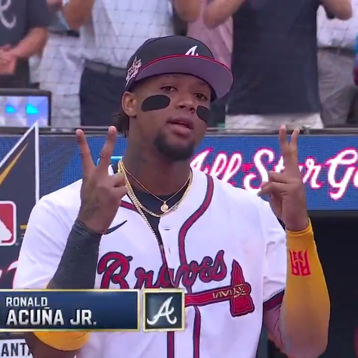 Peace up, A-Town down ✌️ Ronald Acuña Jr. is introduced at the All-Star Game!