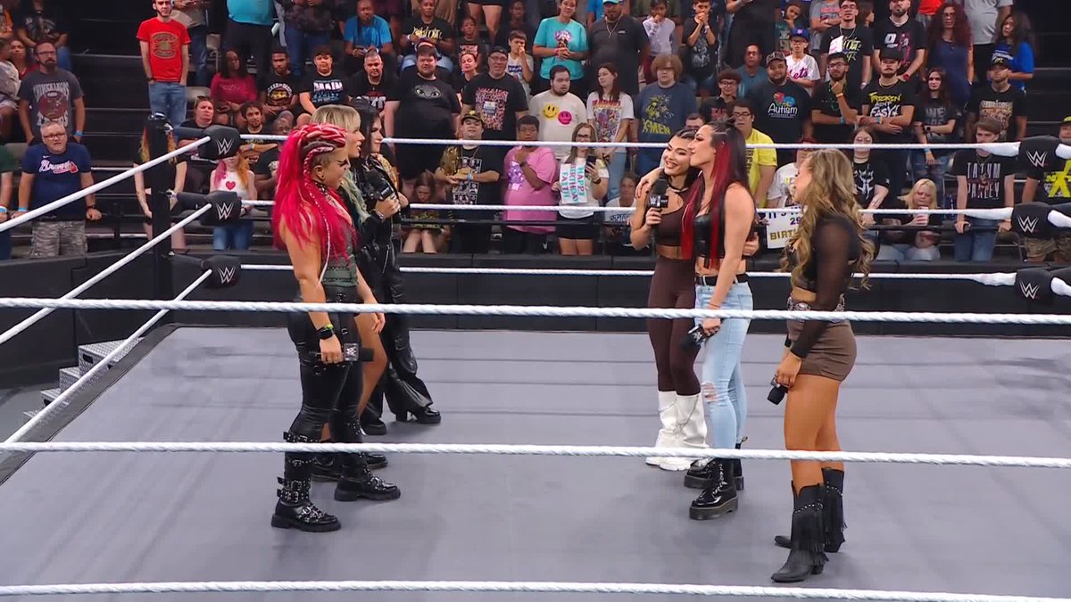 We got ourselves a brawl! 👊 What a way to kick off NXT!! 🔥