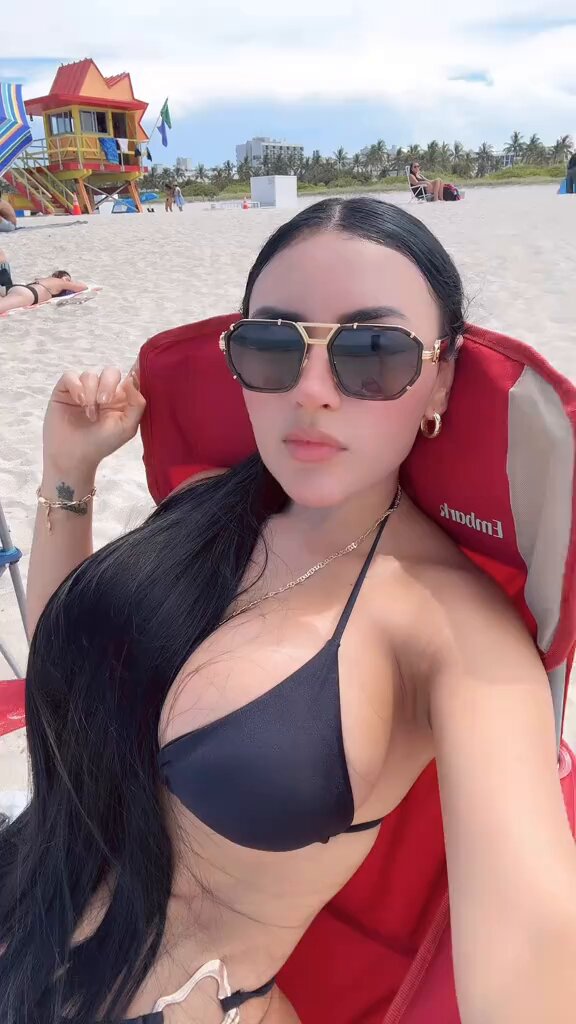 those are some big glasses 🕶