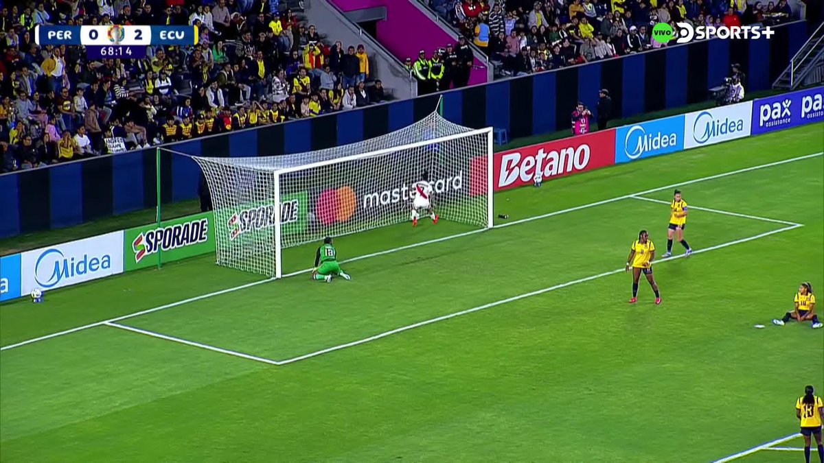El GOL de RAQUEL VILCAPE, de MELGAR, para el DESCUENTO 2-1 de PERÚ ante ECUADOR por la COPA AMÉRICA 🇵🇪⚽️